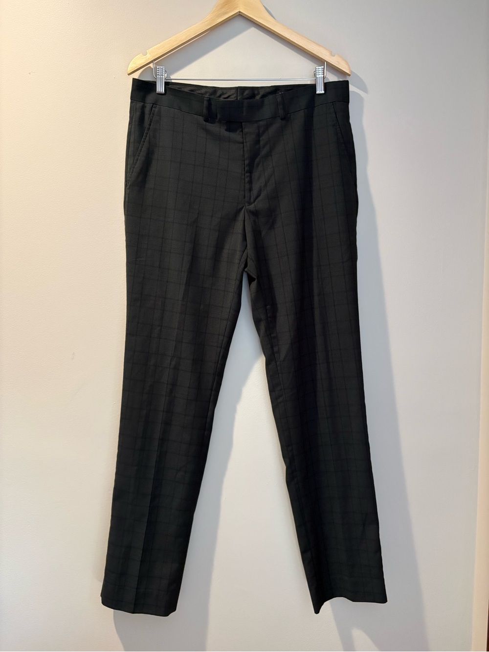Nick Graham Men’s Black/Gray Plaid Dress Pants – Size 34x34